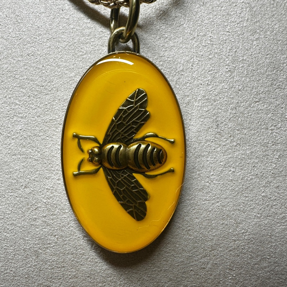 Authentic Yellow Gucci Bee 🐝 Pendant on New Chain